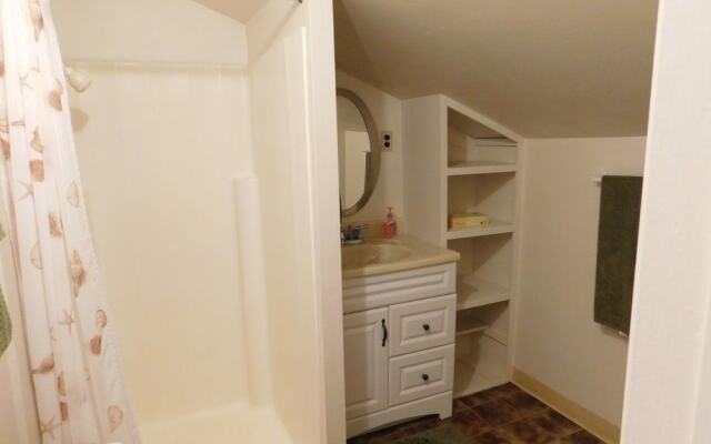 Turtle Bay Deep Blue**nuc 90-tvu-0523 1 Bedroom Condo by RedAwning