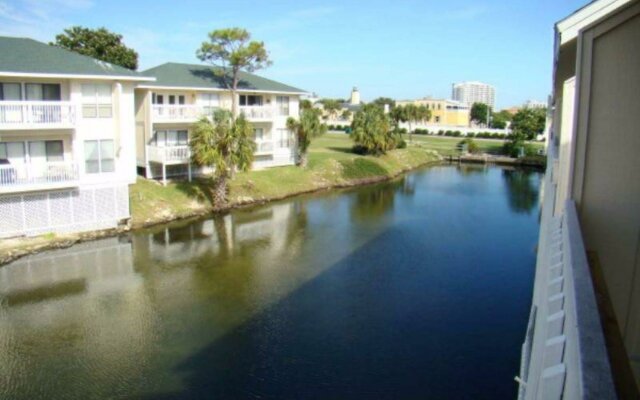 Sandpiper Cove Canal by Holiday Isle