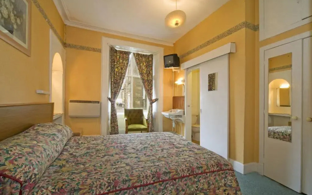 Balmoral Hotel