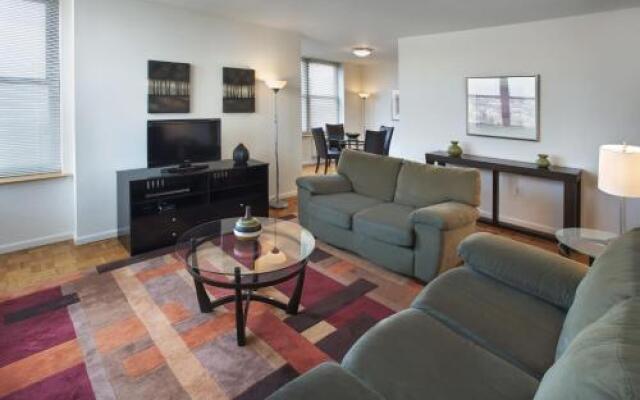 Premier Furnished Apt at Grove Pointe