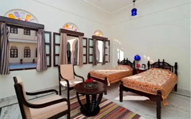Hotel Dhula Garh