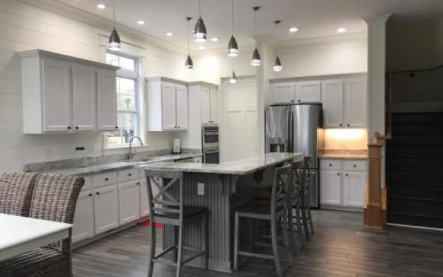 99 Steps - 3 Br Home