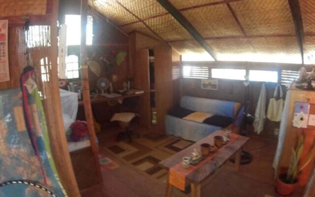 Carabao Backpackers & Guesthouse