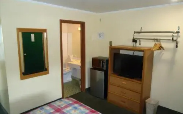 Tower Motel