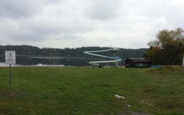 Chaty U Vody Hracholusky