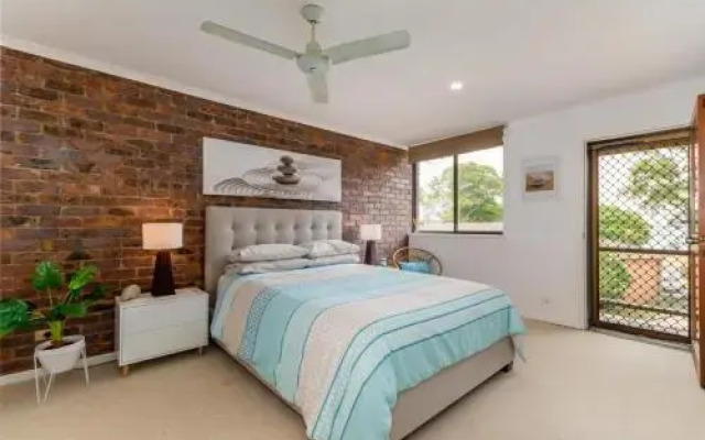 Spacious Family unit with Incredible views.