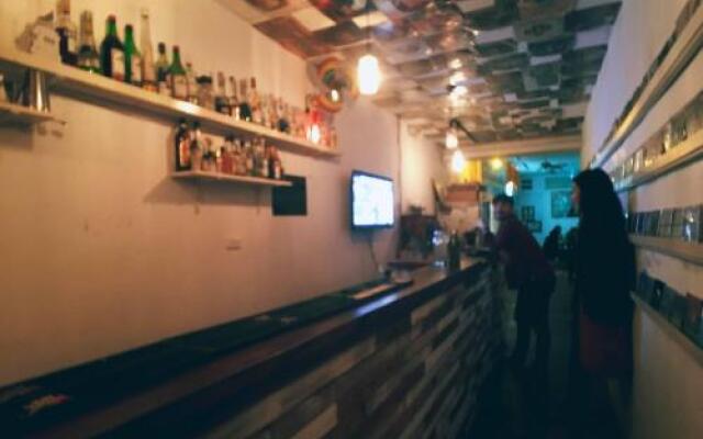 Wave Elephant Backpacker Hostel