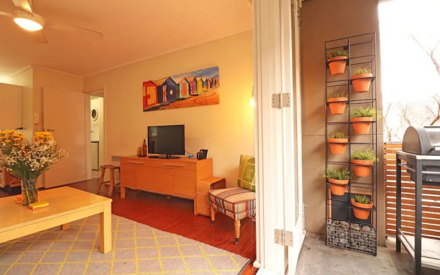 Colour Pop Fitzroy - Pets, Parking, Balcony, 3bdrm