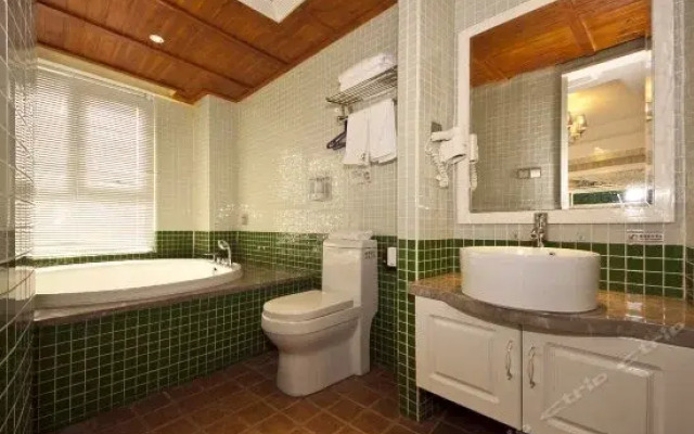 Tata Theme Hotel