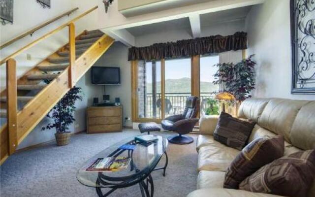 West Condominiums - W3234