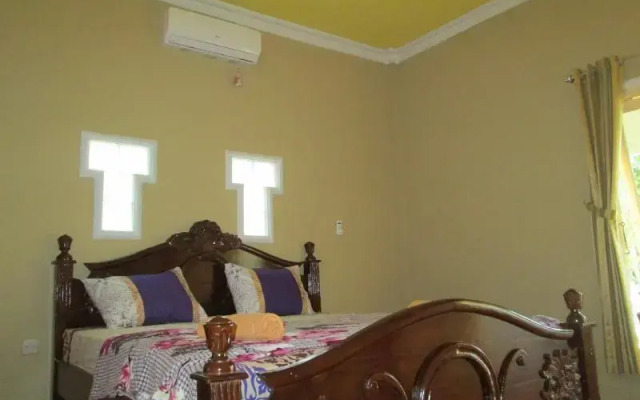 4R Bungalow