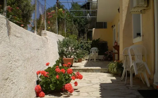 Hotel Loutrovia