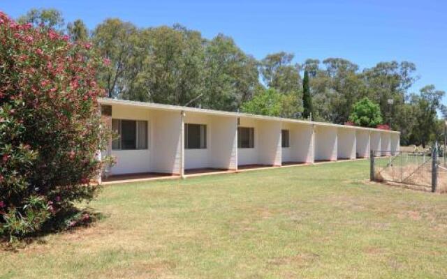 The King's Own Hotel Motel