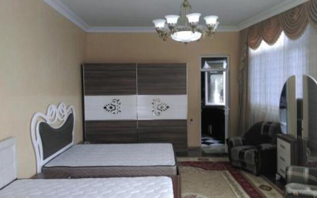 Hotel Zura Palace