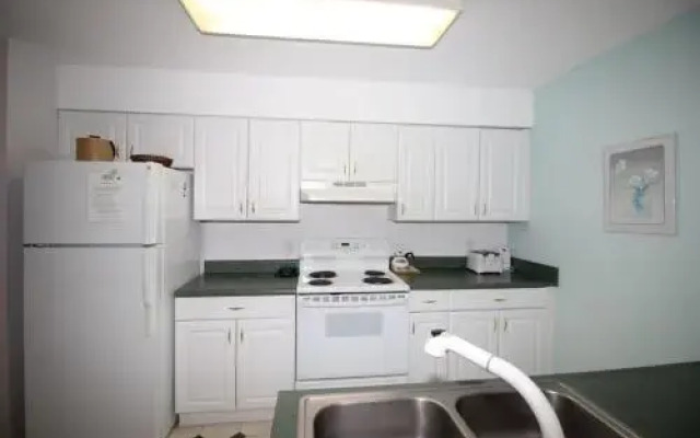 C 8 Xanadu 2 Br Condo by RedAwning