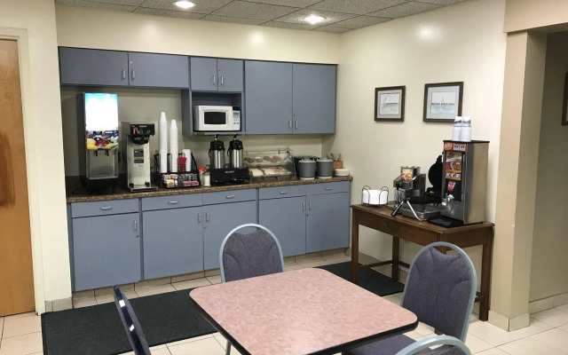 Budget Host Inn Sandusky