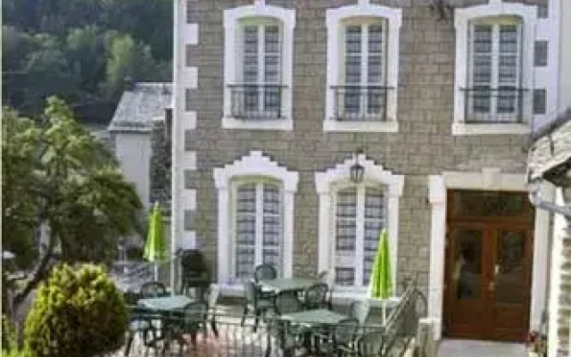 Hôtel des Voyageurs