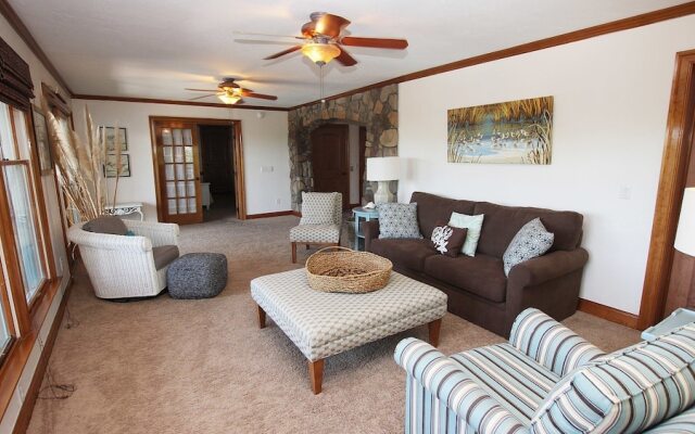 The Drake - 9 Br Home