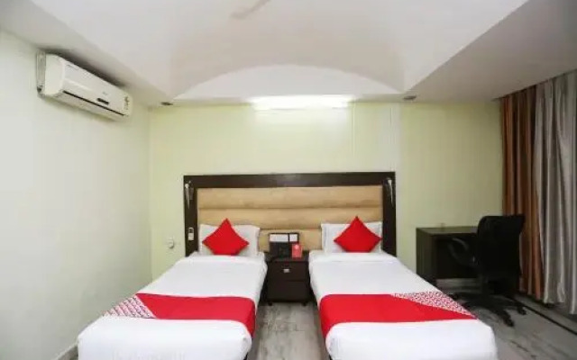 Oyo 23661 Hotel Swagat Palace