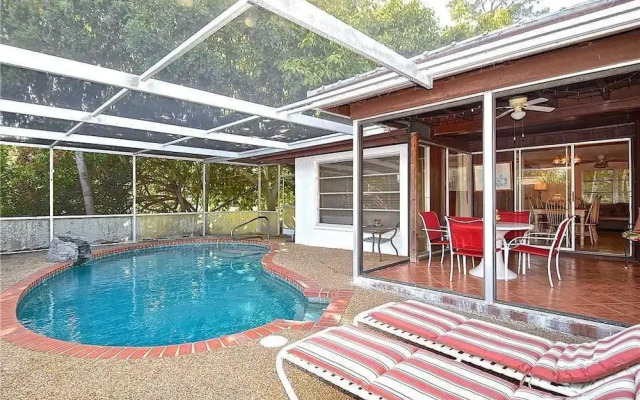 Falcon Beach - Three Bedroom Home