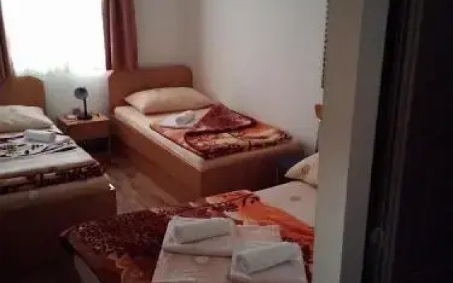 Quo Vadis Bed and Breakfast