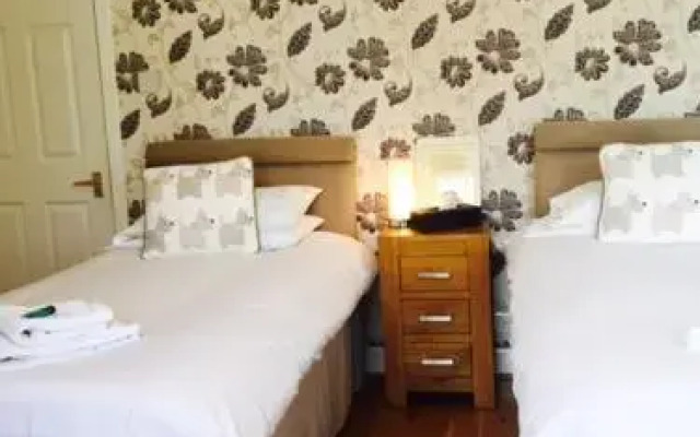 The Crown Hotel