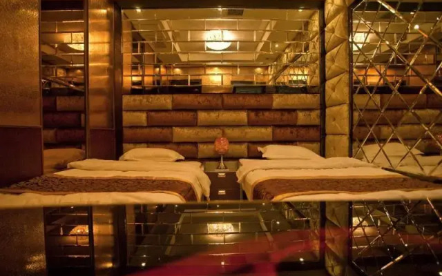 Qingdao Laiyinbao Business Hotel