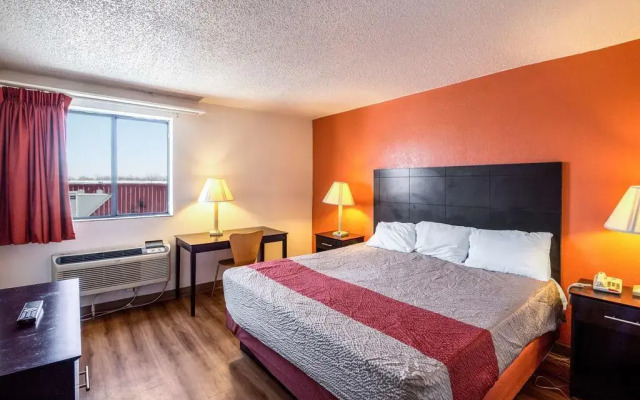 Days Inn & Conference Center Tulsa
