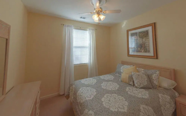 Serenity 4 Br home by RedAwning