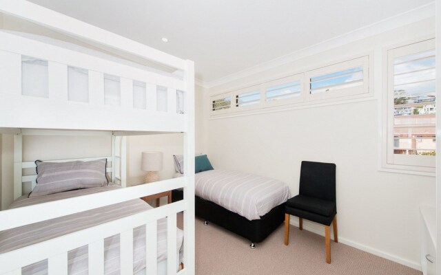 Whispering Sands at Corlette - 2