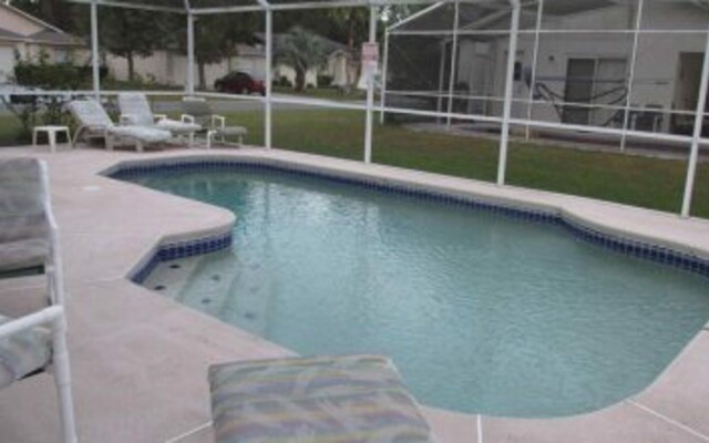 Christine's Villa - 3 Br villa by RedAwning