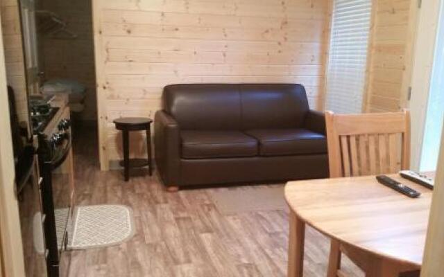 Tall Chief Camping Resort Cottage 4