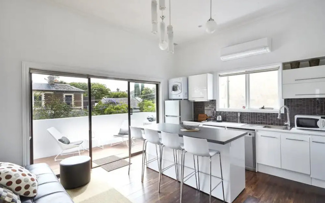 The Anderson, South Melbourne, MSAC 400m, Parking, Balcony