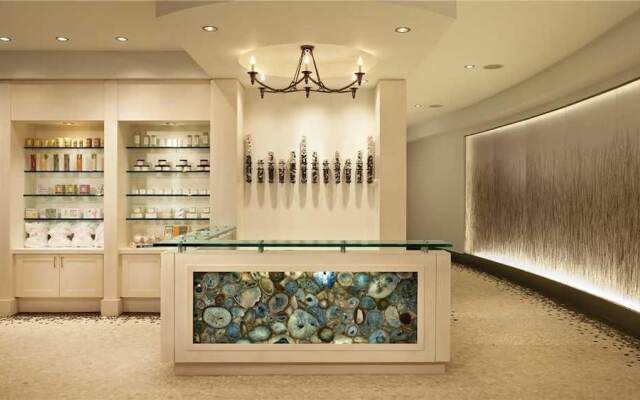 Summit Peak Penthouse 803