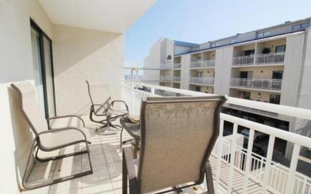 Sugar Beach 230 by RedAwning