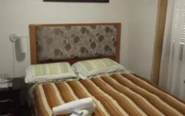 Hospedagem Tia Erondina