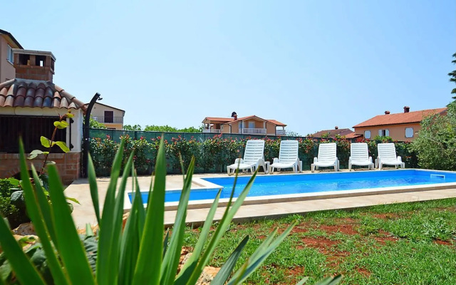 Holiday Home Marko Funtana