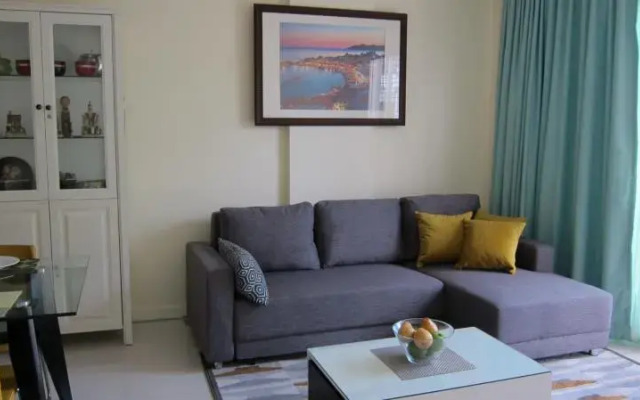 Baan Sanpluem - Beachfront