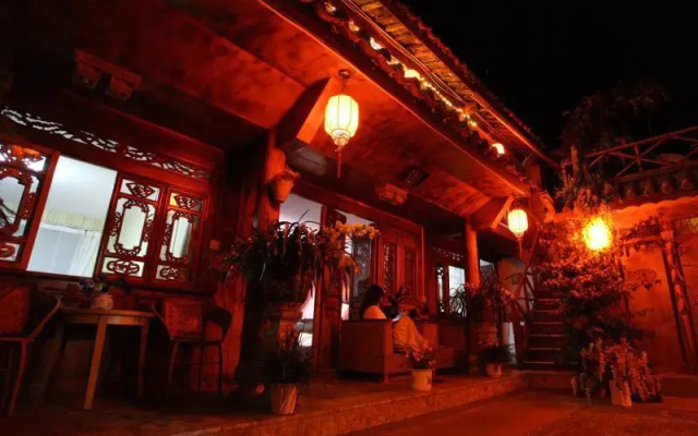 Lijiang Shu Ying Inn