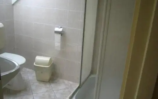 Balaton Panzió Kinizsi Apartman