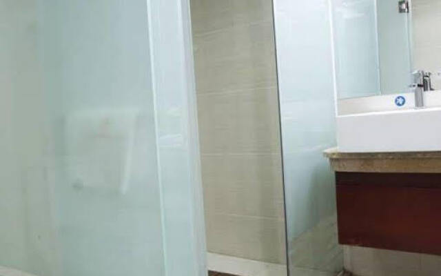 Shuanglong Plaza Hotel