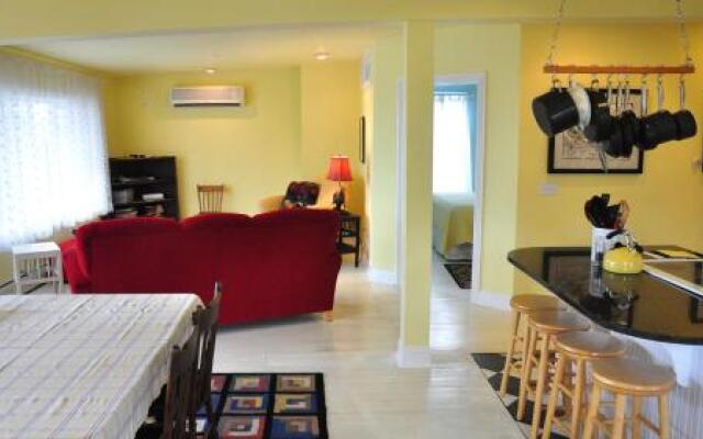 Crate & Cargo Suite 3