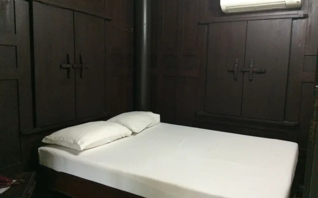 Maingam Riverside Resort