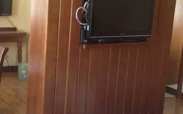 Izunco Inn Qingdao TV Mansion