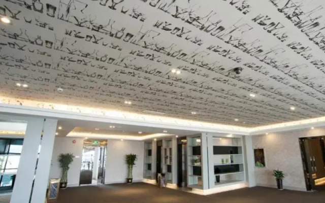 The Phoenix Fountain Hotel