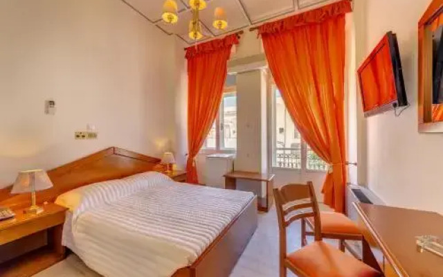 Hotel Halaris