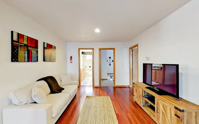 3169 Pioneer Trl Home