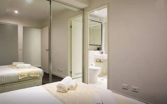 Roomerang at Sky Lofts 1