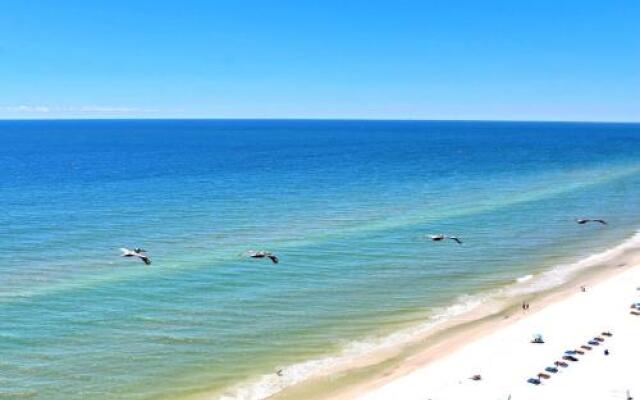 San Carlos 1409 - 3 Br Condo