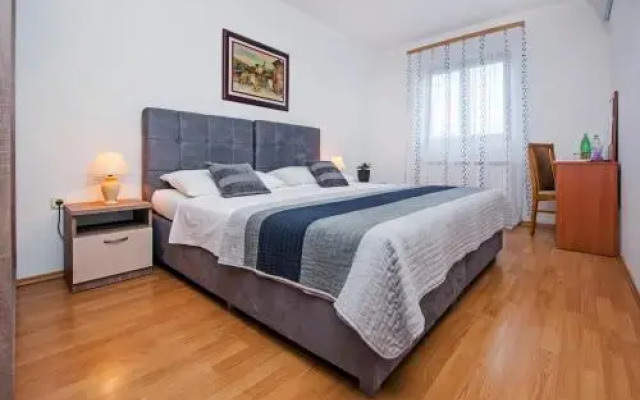 Rooms Ladonja